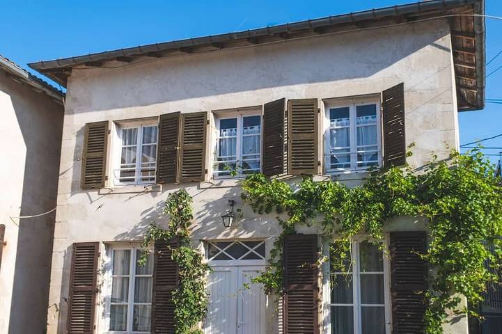 Gîte pour 2 personnes, avec Jardin à Choloy-Ménillot