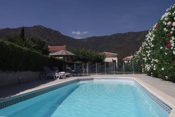 Gîte pour 11 personnes, avec jardin dans Plage Saint-Clair