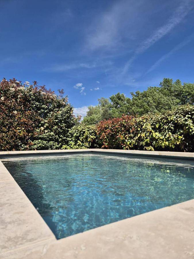 Location de vacances pour 8 personnes, avec piscine ainsi que terrasse et jardin, animaux acceptés à Villars