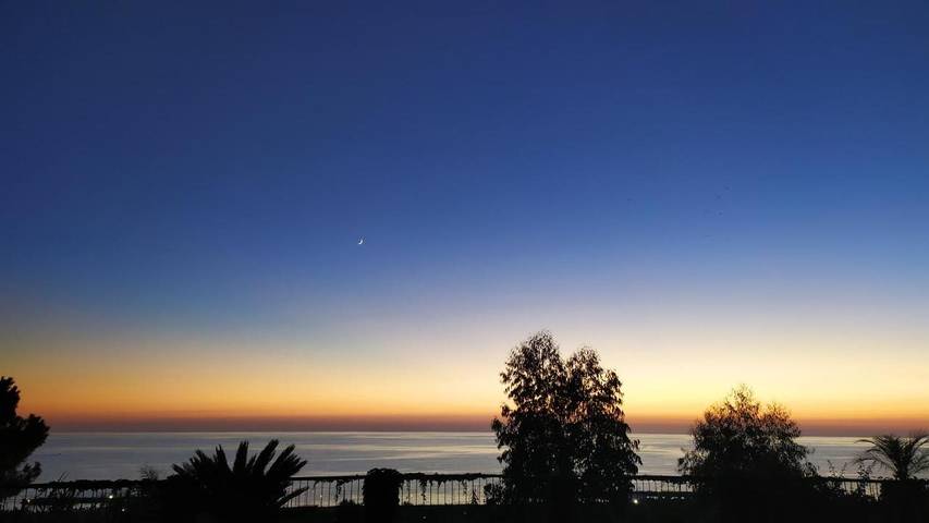 Location de vacances pour 6 personnes, avec vue et jardin à Paola - 2