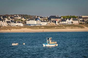 Hôtel pour 2 personnes, avec jardin et vue, animaux acceptés dans Plage Tres-Cadec