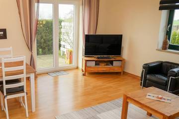 Ferienwohnung für 4 Personen, mit Garten und Terrasse in Saal