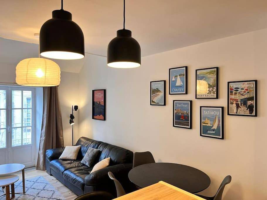 Appartement entier, One-Bedroom Apartment in Valognes, Côte de la Déroute