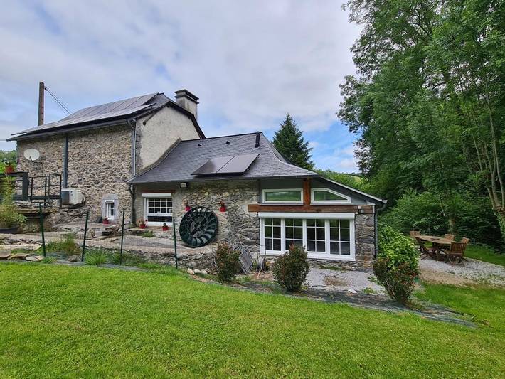 Location de vacances pour 8 personnes, avec jardin et jacuzzi à Louvie-Juzon - 2