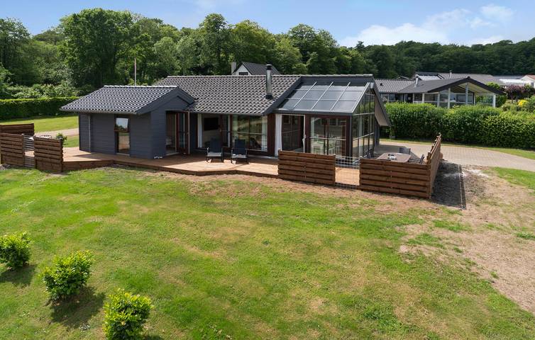 Ferienhaus für 8 Personen, mit Whirlpool und Sauna sowie Garten und Terrasse in Grønninghoved Strand - 2