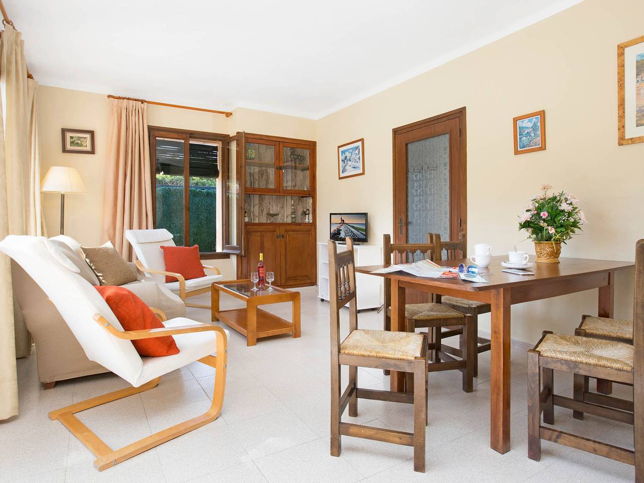 Villa à Tamariu avec Piscine Privée, Jardin et Terrasse - 6 Pers. à 6 Km des Plages in Begur, Costa Brava