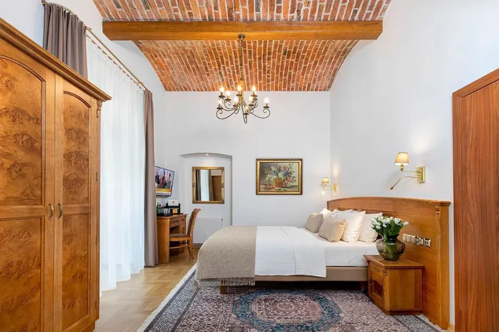 Aparthotel para 2 personas, con balcón además de jacuzzi y sauna - 1