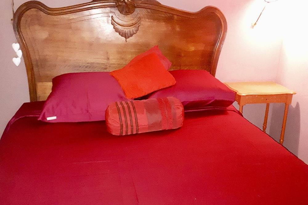 Maison indépendante avec grand jardin  13 personnes in Montholon, Région d'Auxerre