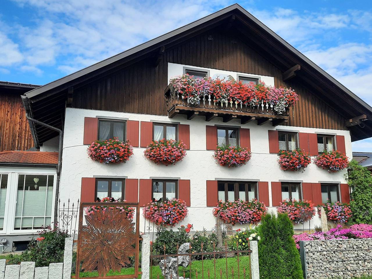 Ganze Ferienwohnung, Böck, Haus - Ferienwohnung Freyber/2 Schlafräume/Dusche,Wc in Seeg, Bayerisch Schwaben