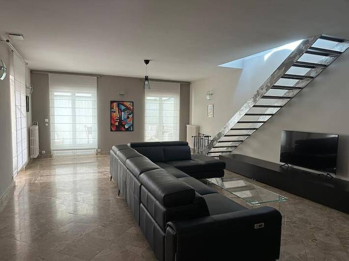 Location de vacances pour 12 personnes, avec jardin ainsi que piscine et vue, animaux acceptés à Villemoustaussou - 4