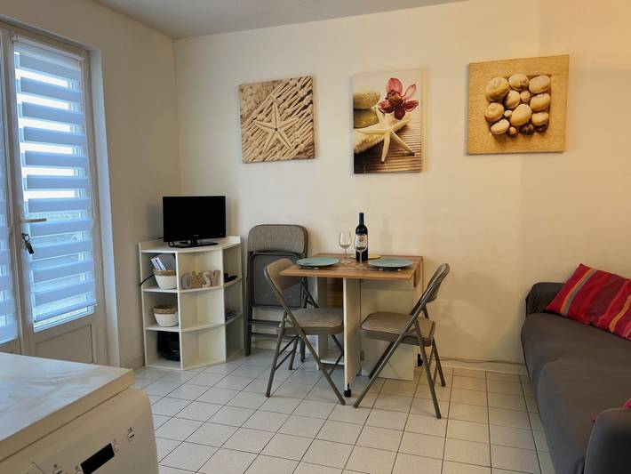 Gîte pour 5 personnes, avec piscine et terrasse dans Plage Mateille - 4