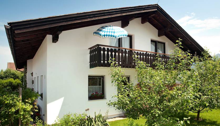 Ferienwohnung für 2 Personen, mit Balkon in Bernau am Chiemsee