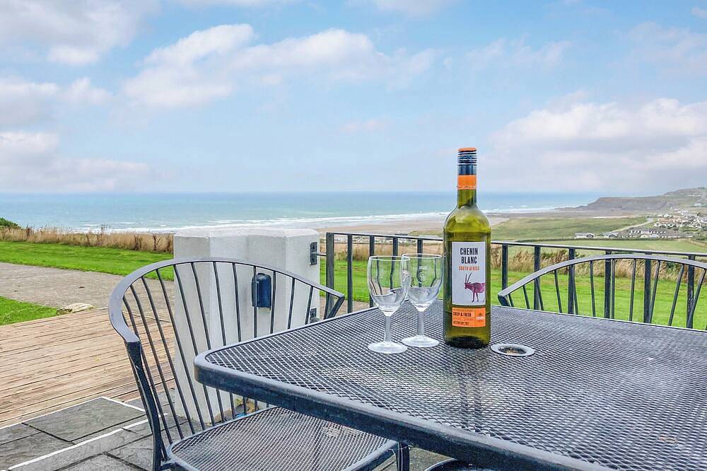 2 bedroom accommodation in Widemouth Bay, near Bude in Widemouth Bay, Pentire Point - Widemouth
