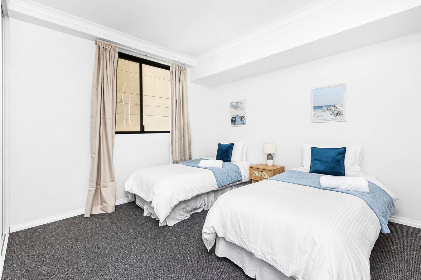 Entire apartment, Modern 2Br | Pool, Gym, Parking in East Perth, Perth