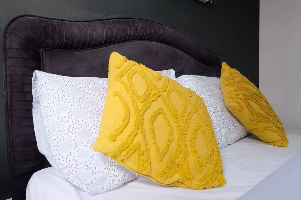 Entire apartment, 1-Schlafzimmer-Wohnung, 3 Gäste mit Parkplatz und Wi-Fi by Interhome in Greater Manchester