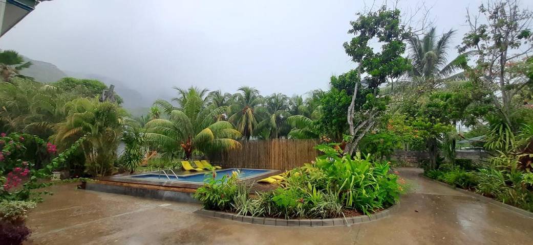 Cottage pour 2 personnes, avec vue ainsi que piscine et jardin