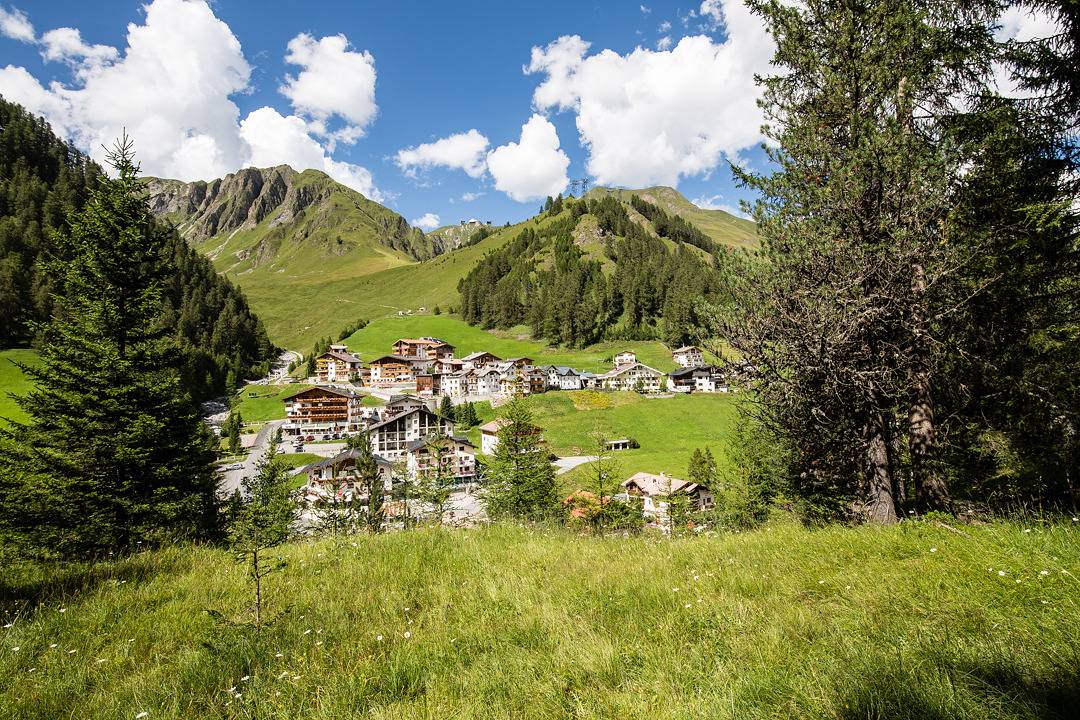 Geheel vakantieappartement, Vakantieappartement voor 2 personen met balkon in Ravaisch, Samnaun