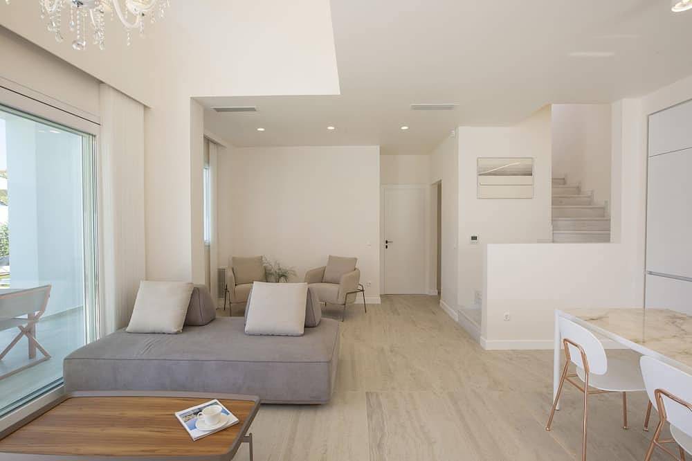Spacious Luxury Villa close to the beach and Lefkadas' center in Ligia, Grèce