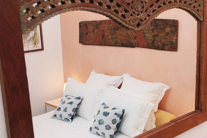 Elegante Villa im sizilianischen Stil im Yachthafen von Marina di Portorosa in Spiaggia di Tonnarella, Furnari