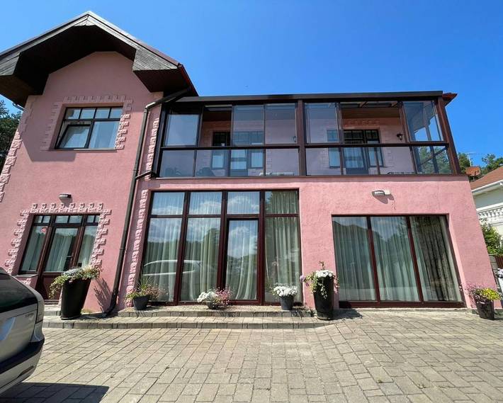 Ferienhaus für 10 Personen, mit Ausblick und Garten in Lettland