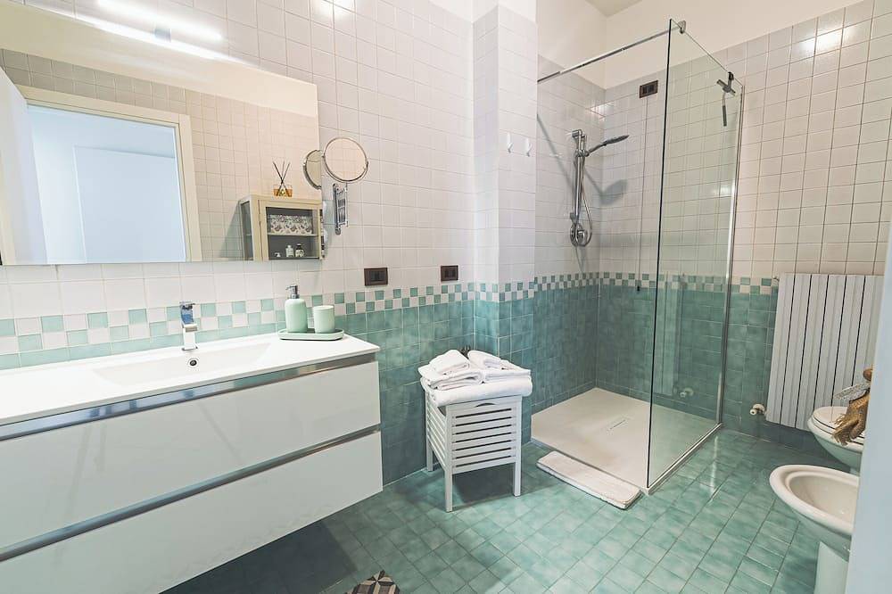 Apartamento entero, Treviso House: New Historic Center with Separate Entrance, Comfort and Privacy in Treviso, Provincia de Treviso