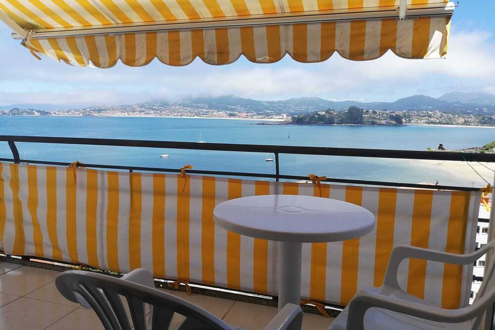 Apartamento entero, Apartamento al lado de la playa ideal para grupos in Baiona, Rias Baixas