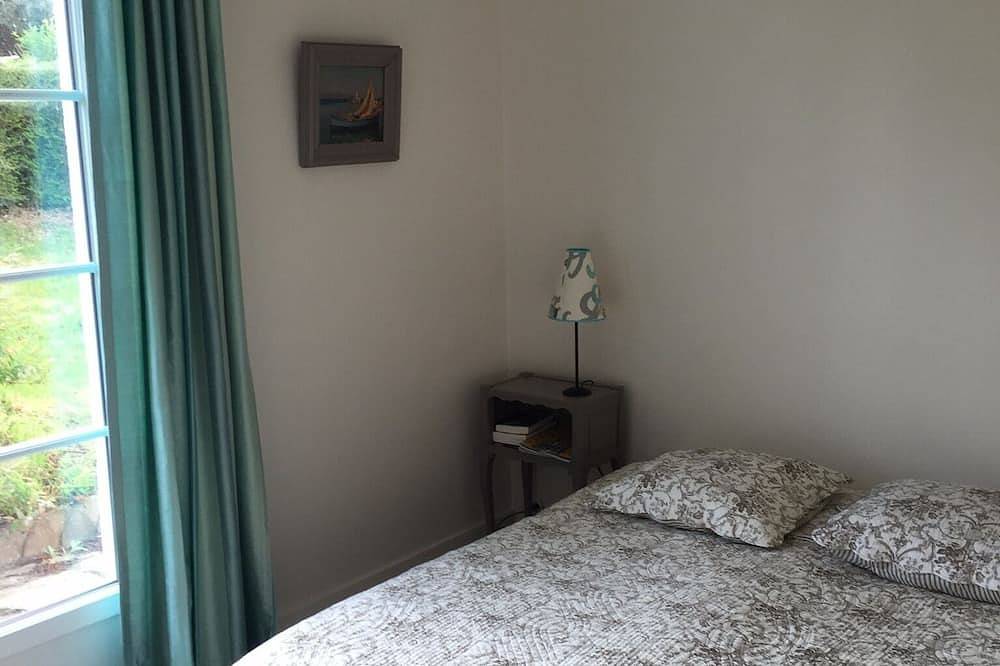 Villa Au Calme, 3 Ch/2Sdb, 700 M2 Jardin, 500 M Plage Goh Velin, 1 Km Golf in Saint-Gildas-de-Rhuys, Côte des Mégalithes