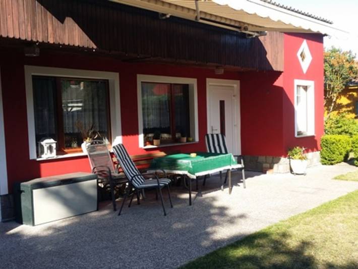 Bungalow für 5 Personen, mit Terrasse und Garten im Stettiner Haff