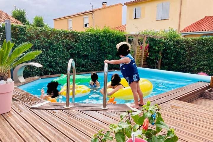 Villa pour 10 personnes, avec jacuzzi et jardin ainsi que sauna et terrasse à Perpignan