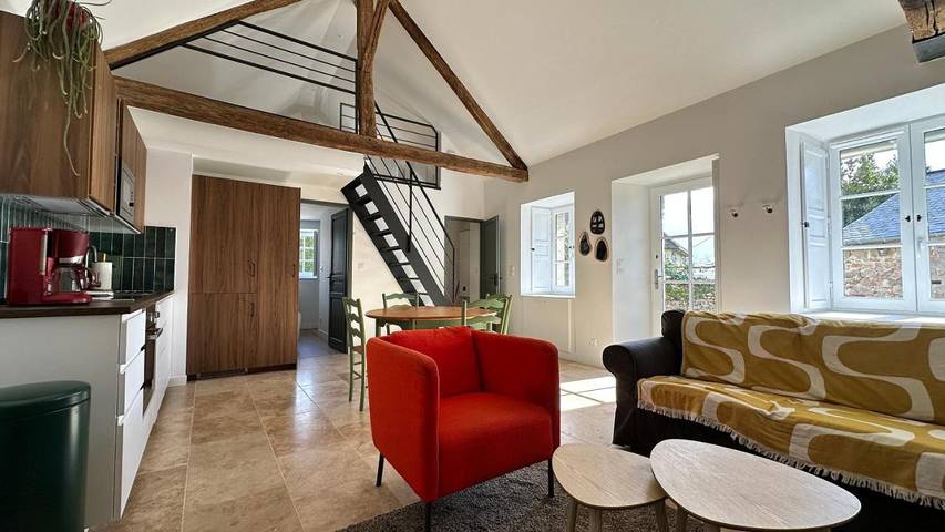 Location de vacances pour 4 personnes, avec terrasse et jardin, animaux acceptés à Sainte-Suzanne - 3