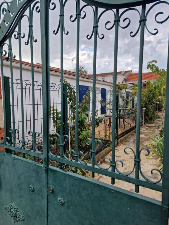 Two-Bedroom Villa in La Rochelle, La Rochelle (Região)