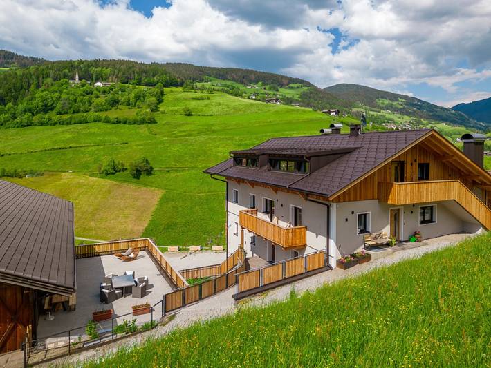 Apartamento "Planerhof Alpenrose" com vista para as montanhas, terraço comum e Wi-Fi in Pardell, Funes