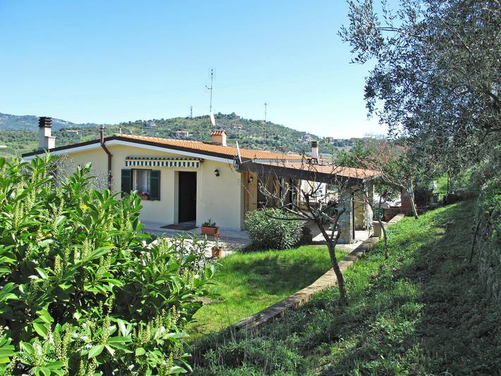 Ferienhaus für 4 Personen, mit Garten und Balkon