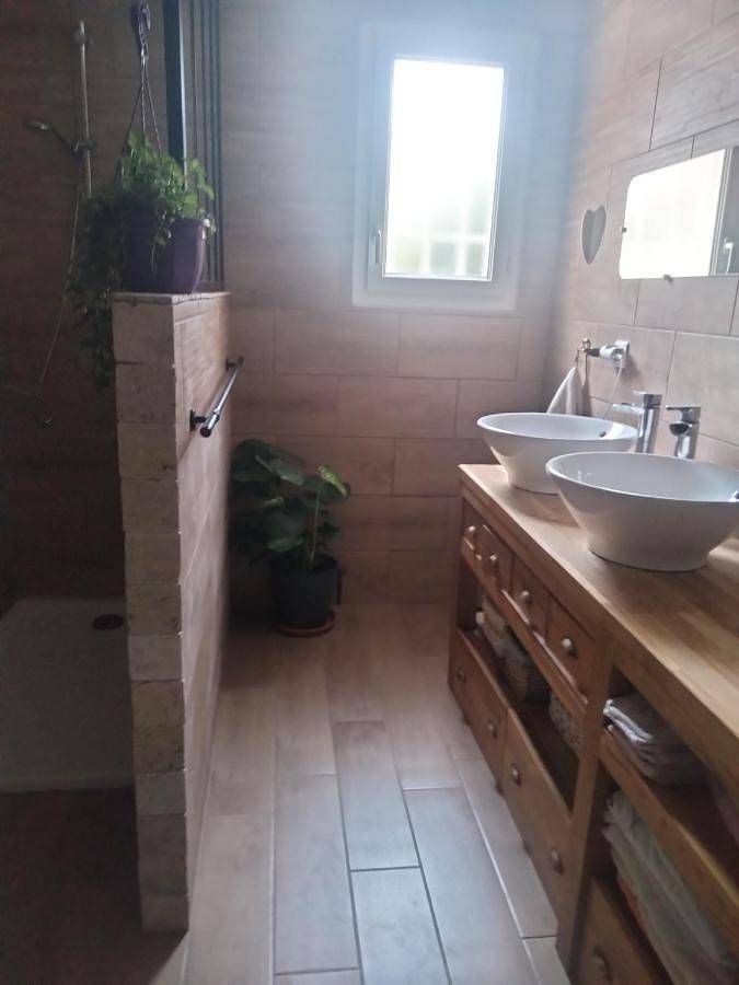 Gîte pour 8 personnes, avec jardin et vue à Teloché - 4