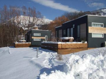 Gîte pour 3 personnes, avec piscine ainsi que vue et jardin à Baratier