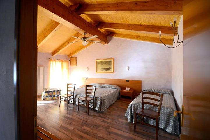 Hôtel pour 2 personnes, avec vue et terrasse, animaux acceptés à Narzole - 3