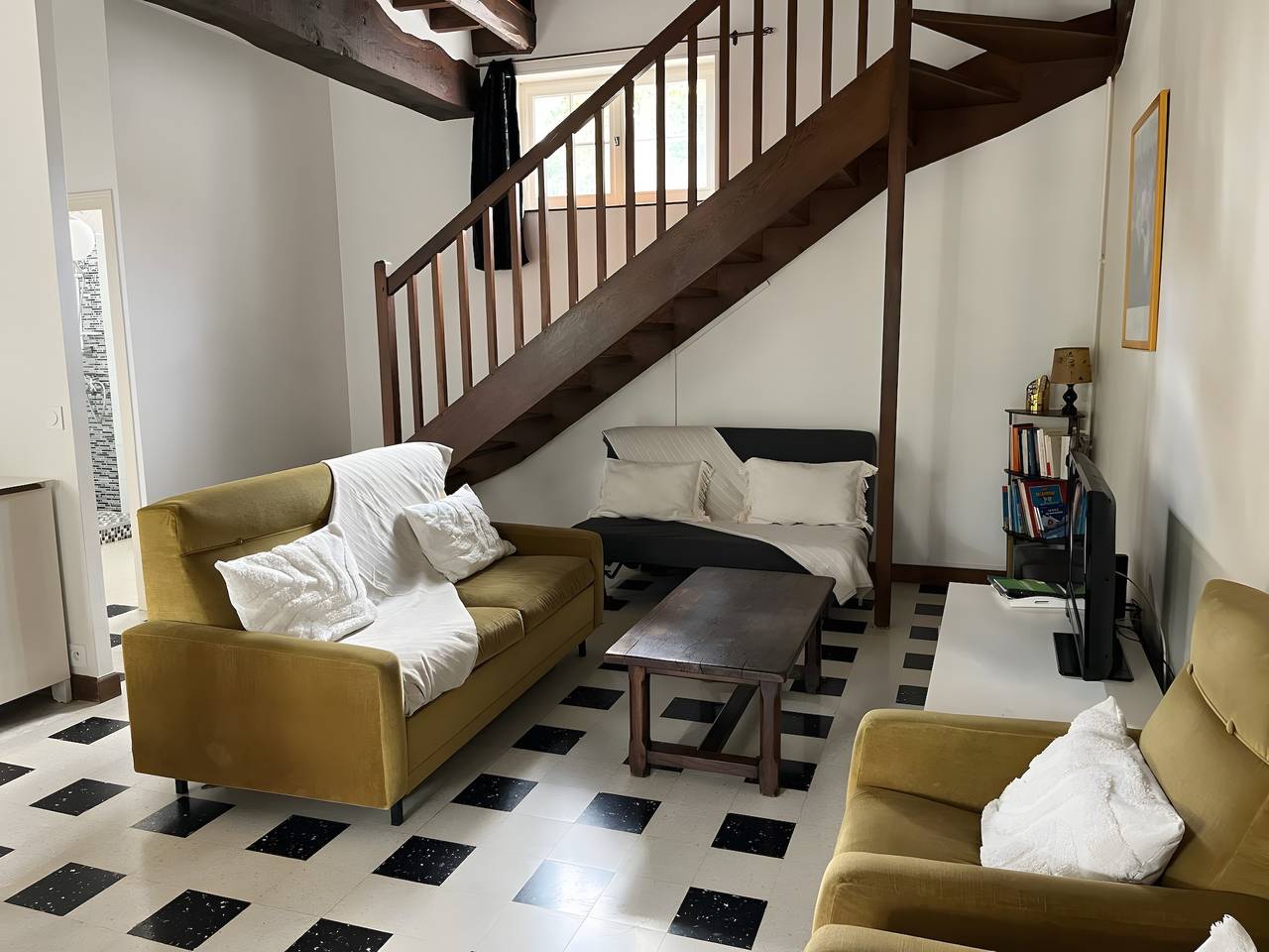 Casa Vacacional 'Maison Le Port Au Vin' con Terraza Compartida, Jardín Privado y Wi-Fi in Avaray, Región de Blois