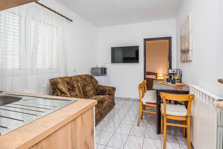 Ferienwohnung für 2 Personen, mit Balkon und Balkon/Terrasse in Privlaka - 4