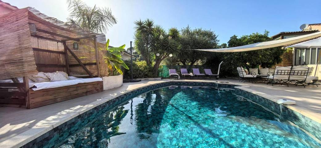 Chalet para 10 personas, con piscina y jardín - 1