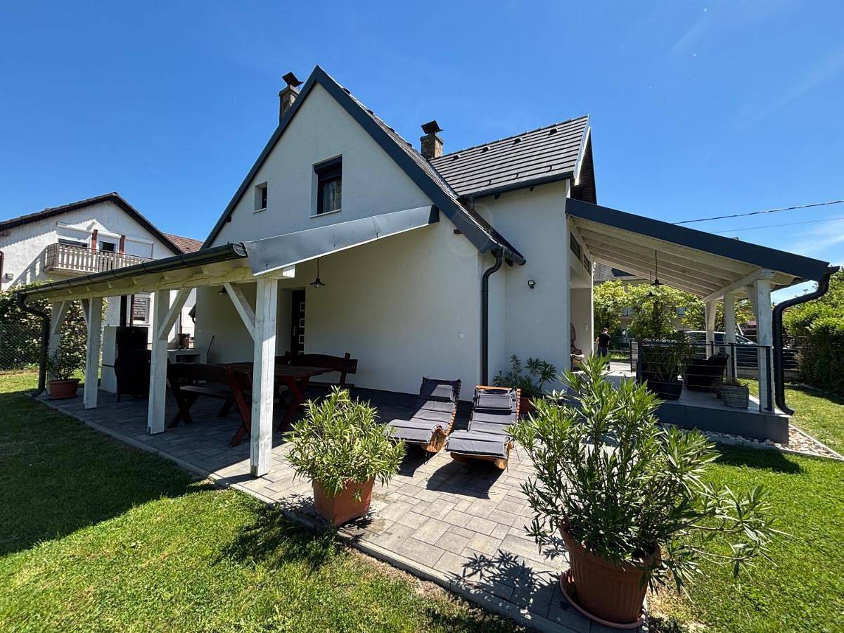 R&R Vendégház Vonyarcvashegy in Vonyarcvashegy, Balaton Hochland Nationalpark