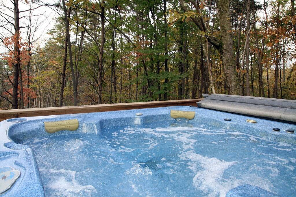 Kabine-Eigenes Badezimmer-Standard-Pine Ridge Cabin in Hocking Hills