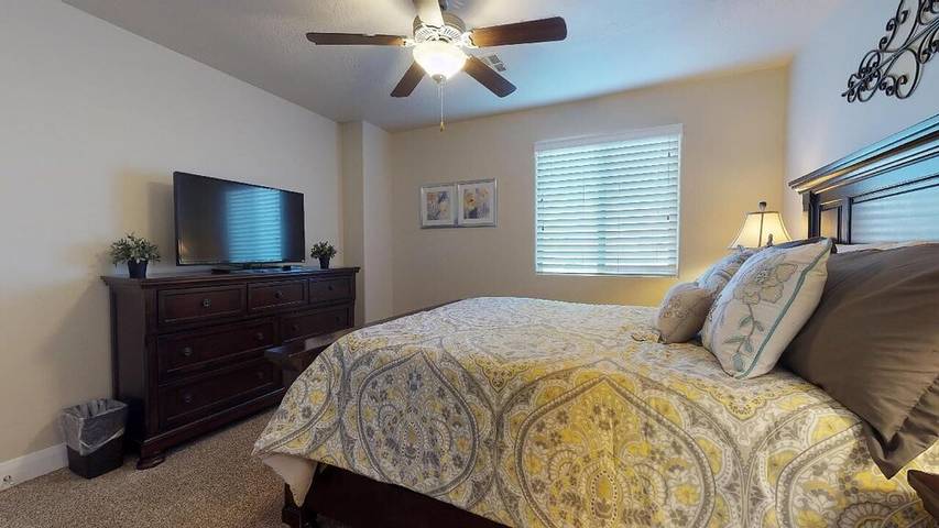 Vacation house for 10 people, with terrace and pool as well as hot tub in Zion National Park