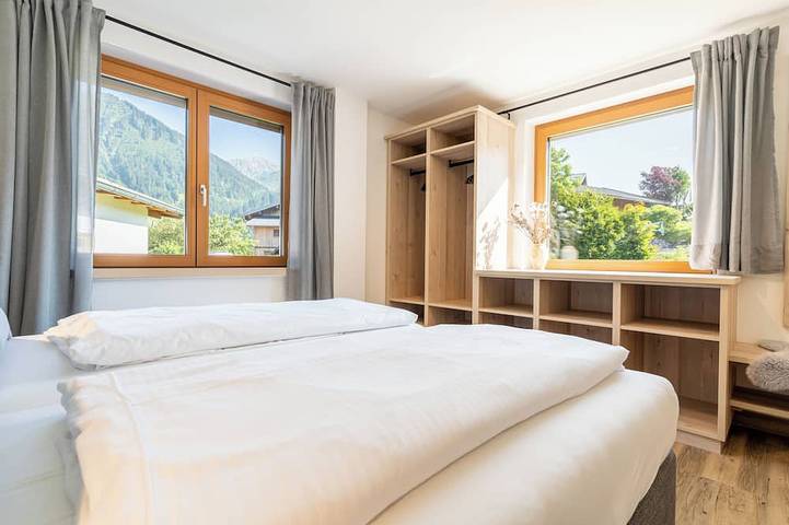 Geheel appartement, Exclusive adults-only two-room apartment with a large sun terrace in Riezlern, Mittelberg