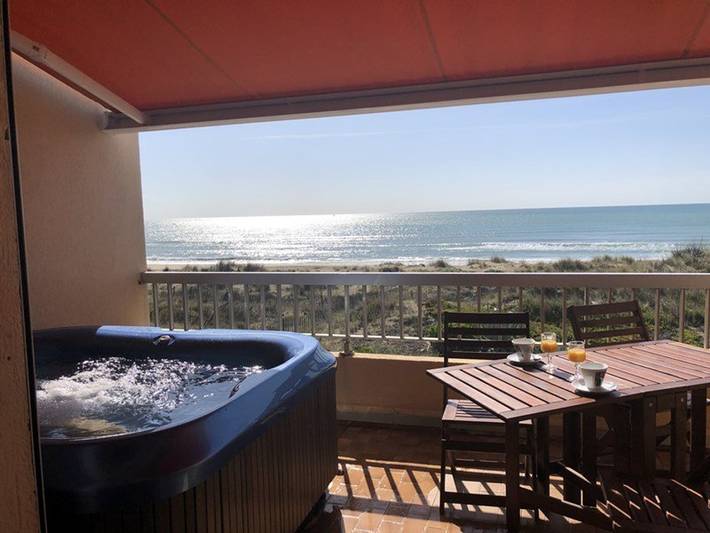 Studio pour 4 personnes, avec Jacuzzi et Terrasse