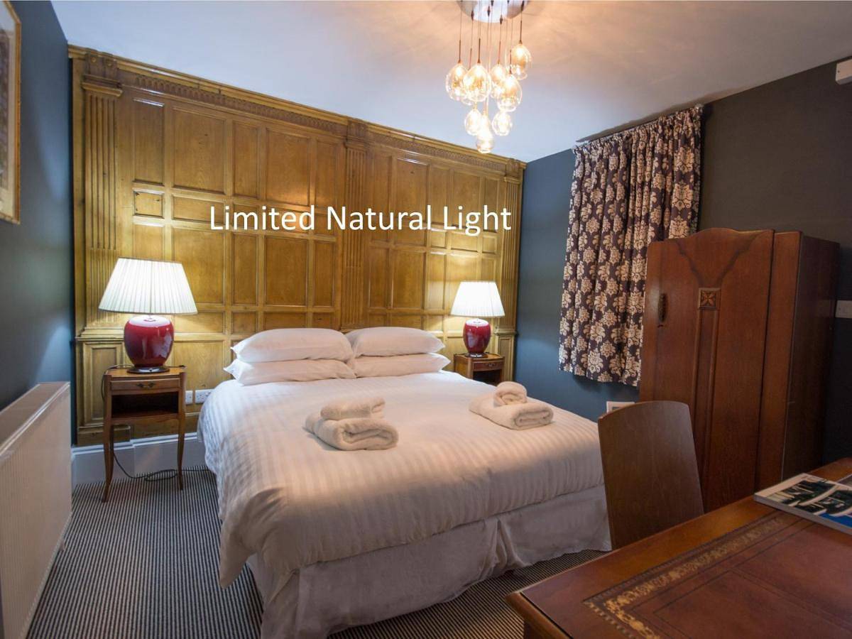Double Room with Private Bathroom in Bexhill, East Sussex