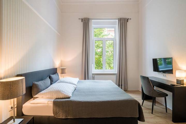 Hotel für 2 Personen, mit Ausblick und Garten, mit Haustier in Wiesbaden - 3