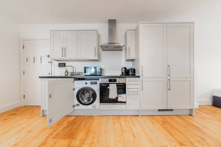 Apartamento vacacional entero, Central - Stay 4 - Paid Parking - Near Transport in Kent