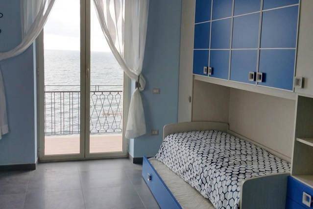 Location de vacances pour 6 personnes, avec balcon et vue à Torre del Greco - 4