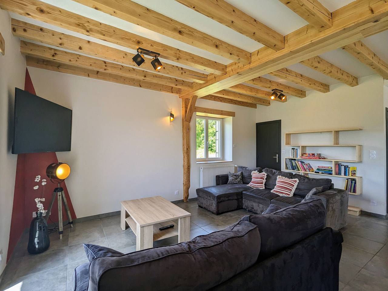 Gîte authentique et confortable avec vaste terrain et vue imprenable à Saint-Privat-d'Allier in Saint-Privat-d'Allier, Haute-Loire