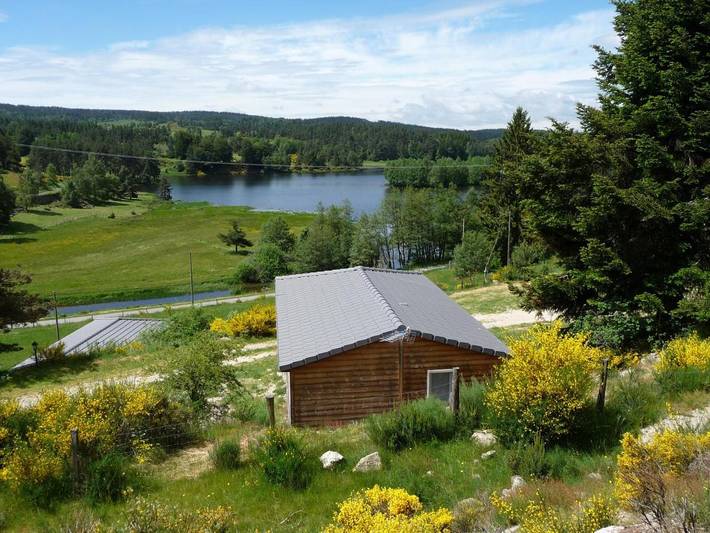 Chalet pour 7 personnes, avec vue sur le lac ainsi que terrasse et vue dans Lozère - 3